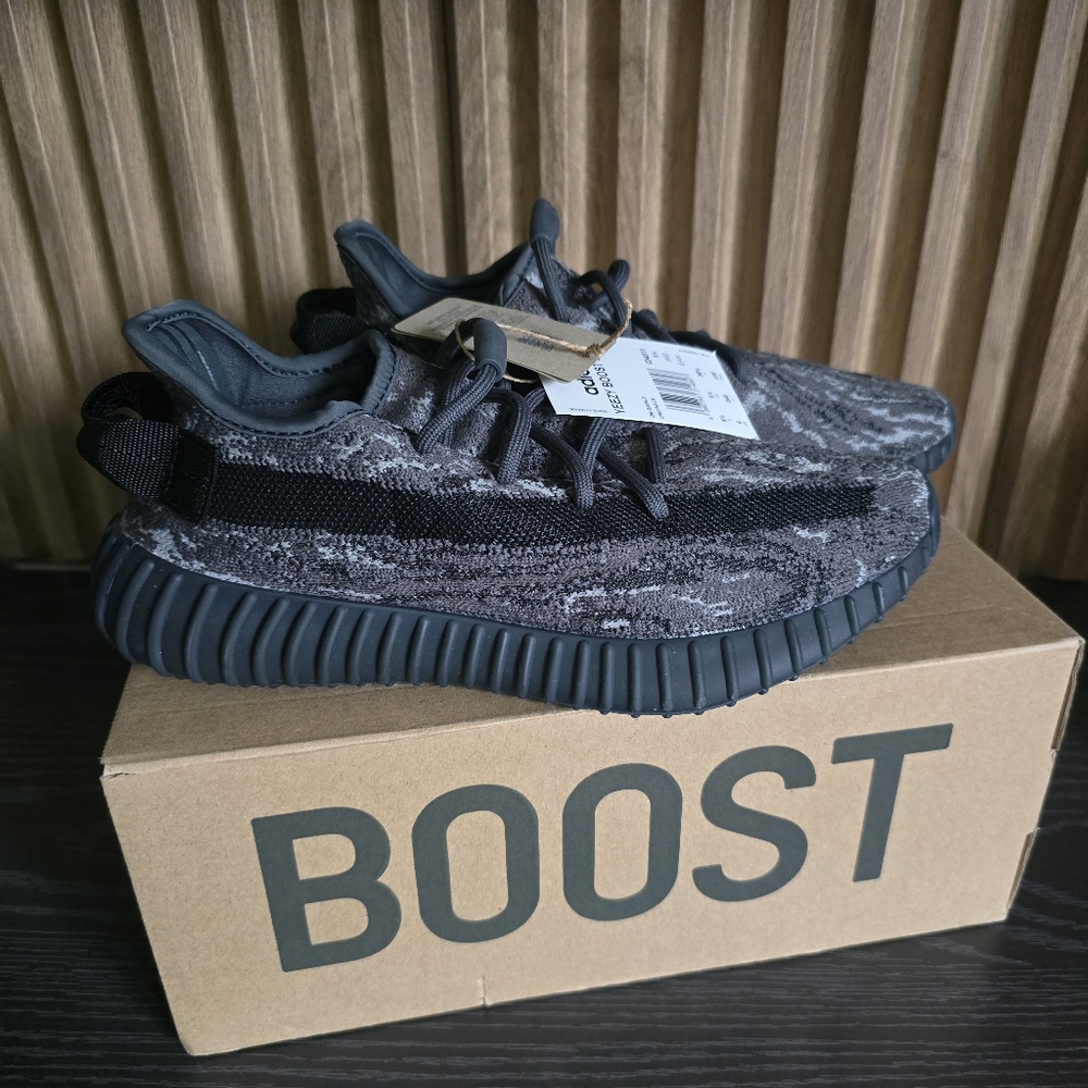 Adidas Yeezy boost 350 v2 mx dark salt Boost Sneakers size 6
